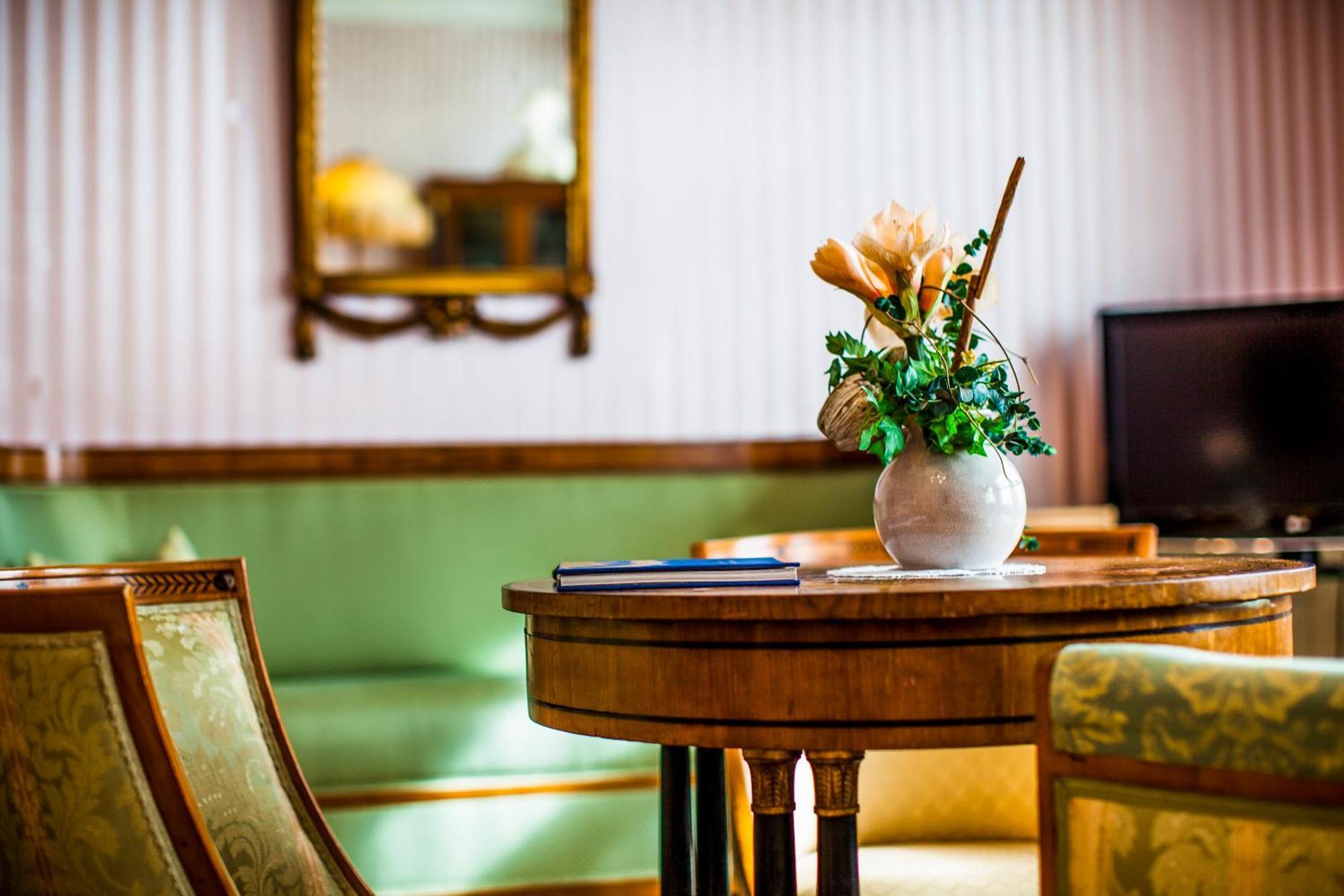 Boardinghouse Sonne Hotel Offenburg Buitenkant foto