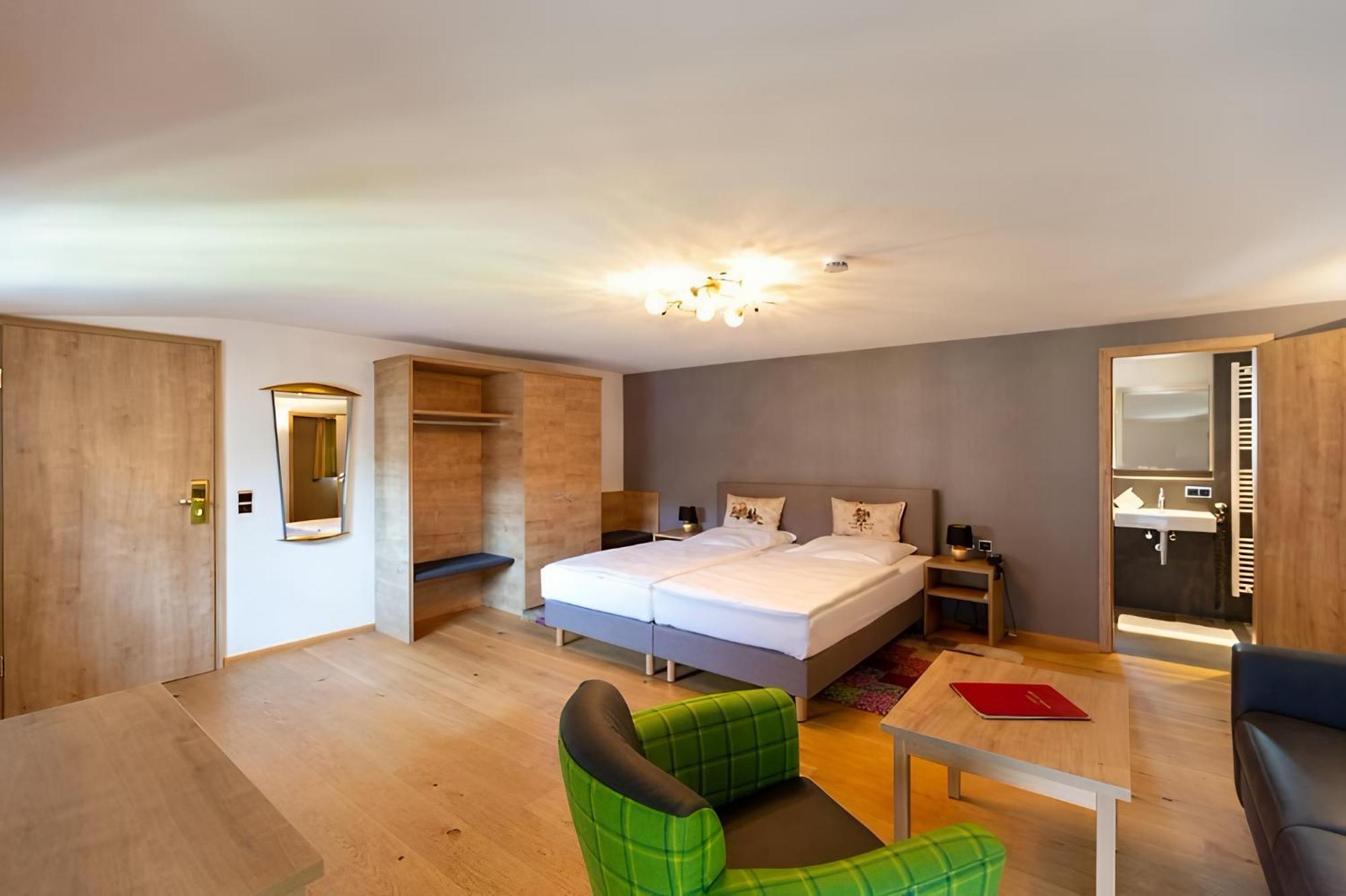 Boardinghouse Sonne Hotel Offenburg Buitenkant foto